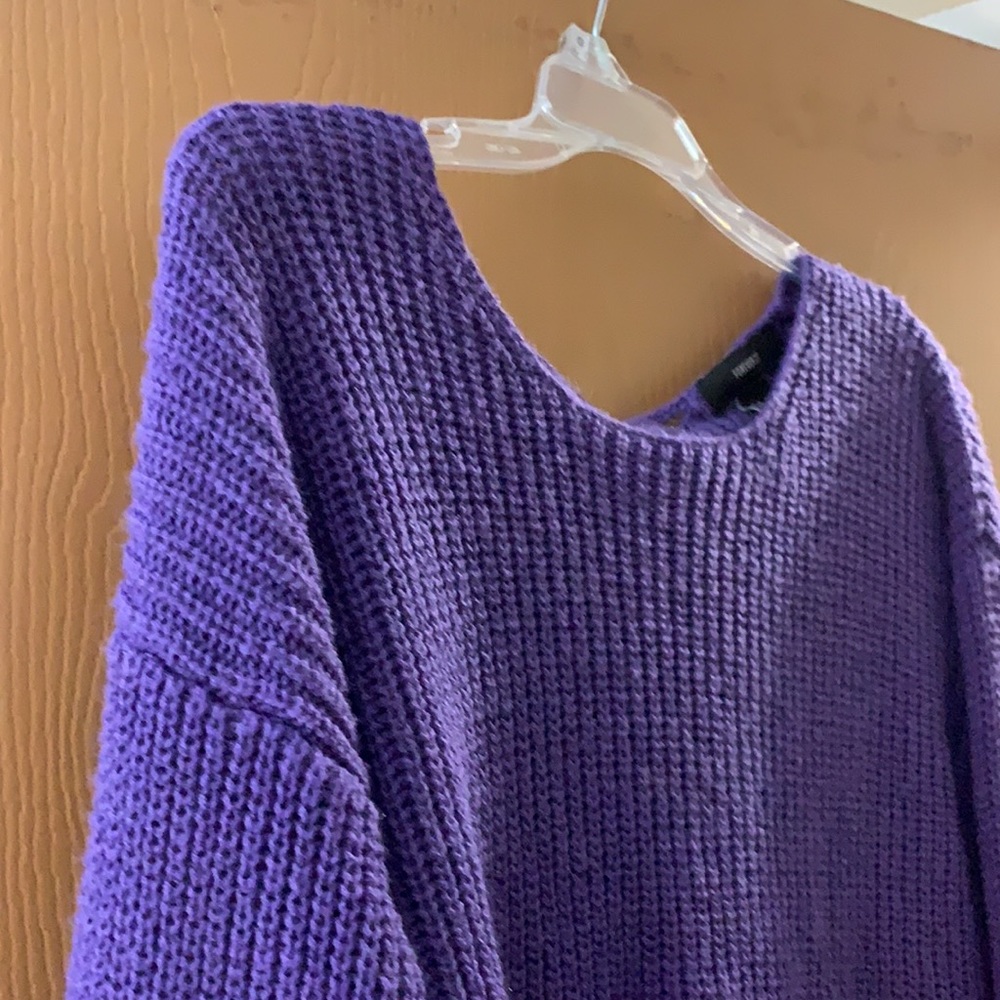 💚 6 items for $25 💚▪️ FOREVER 21 ▪️ Purple Crop Sweater - Picture 2 of 11